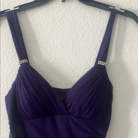 Elegant Purple Evening Gown - Picture 3 of 6